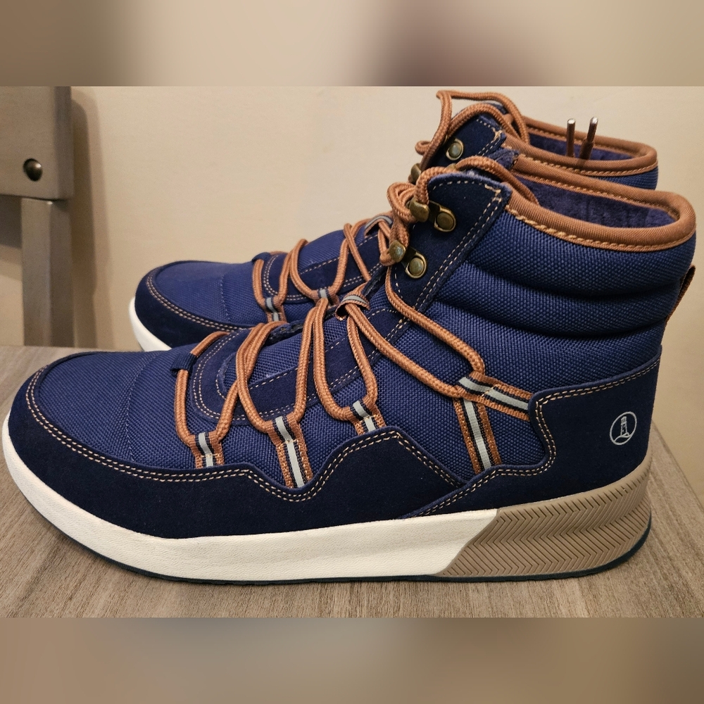 New Men's Blue and Tan High-Top Lands'End Sneakers